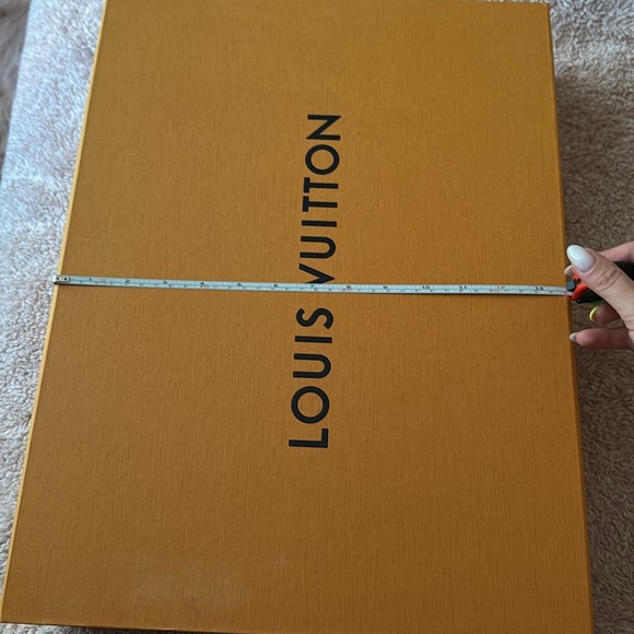 Louis Vuitton Orange Box - Picture 4 of 4
